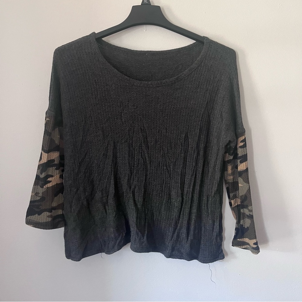 Camo & Grey Lime N Chili Mid-Sleeve Shirt - Size S